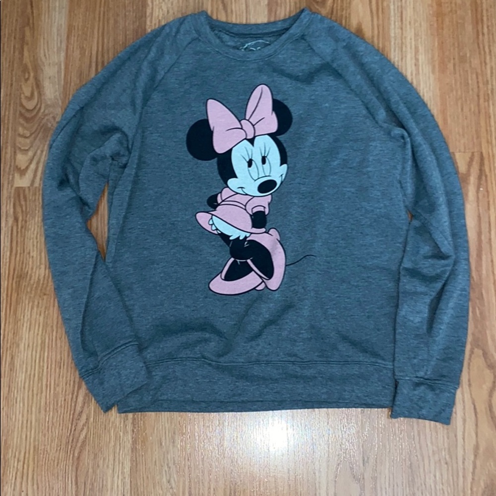 Pullover sweater